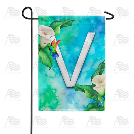 hummingbird-at-lily-monogram-garden-flag